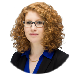 headshot-chiara-tringali-circle-fade0